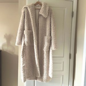 4th and Reckless white sherpa long coat (more white in person)